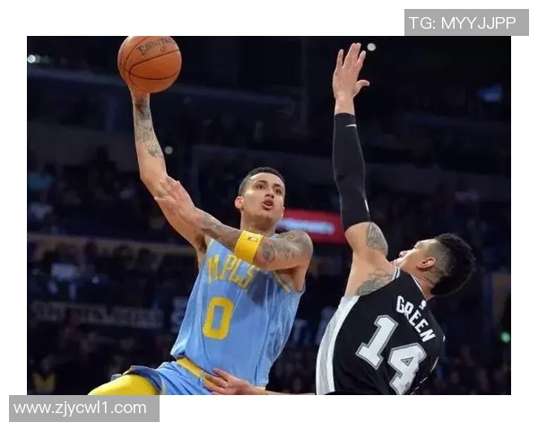 足球武器库最全的十位球星排名分析与特点解读